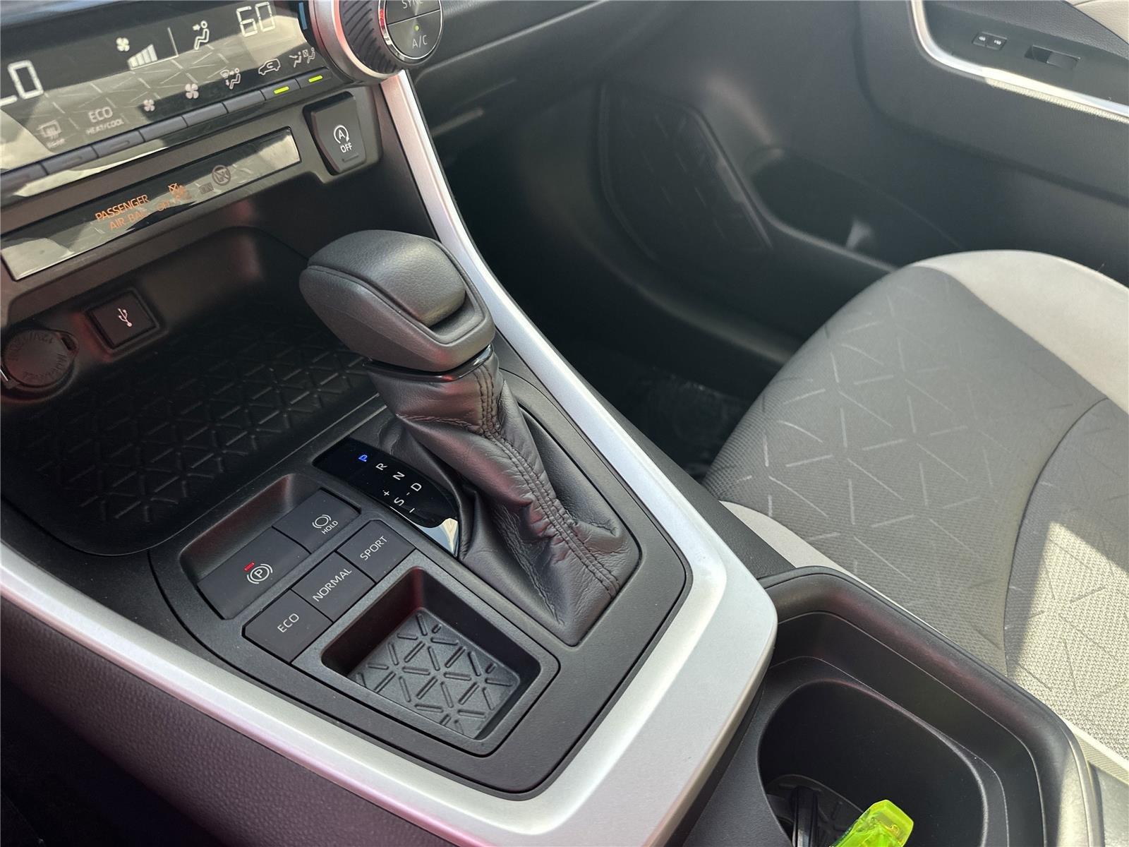 Toyota Rav4 - Thumbnail 18