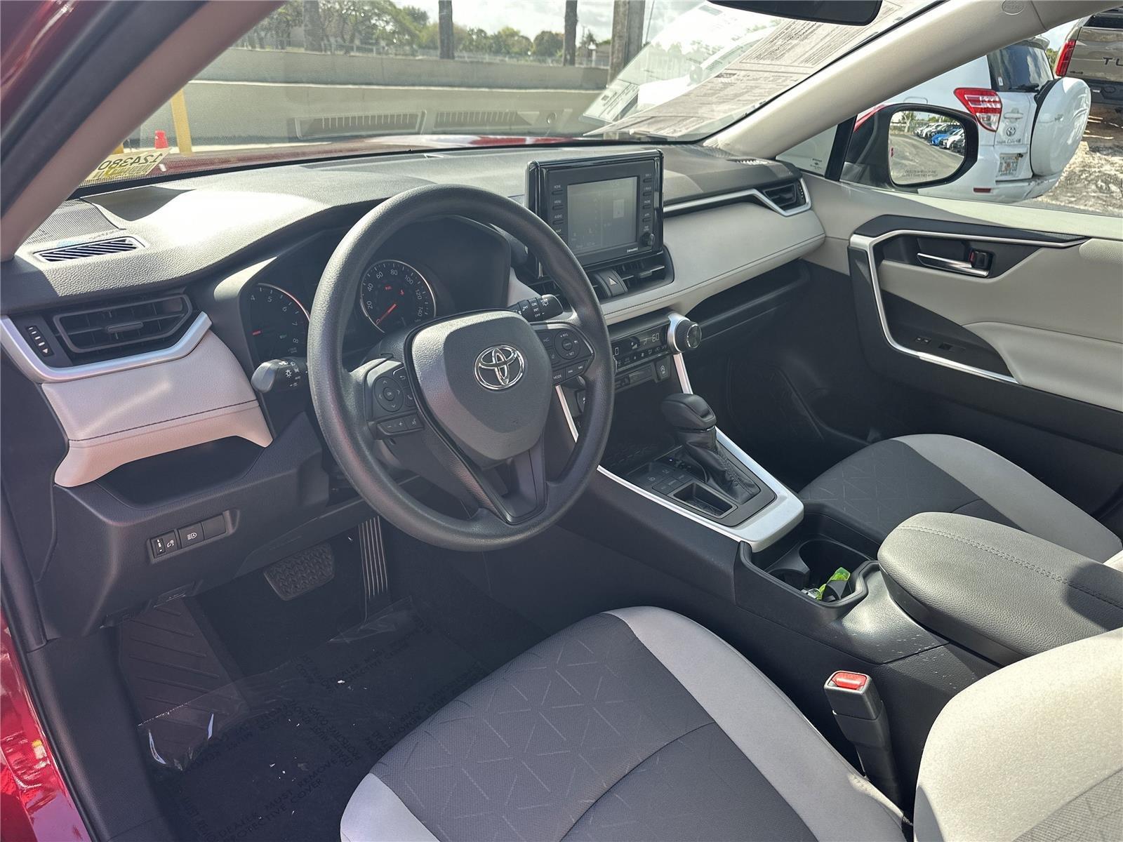 Toyota Rav4 - Thumbnail 10