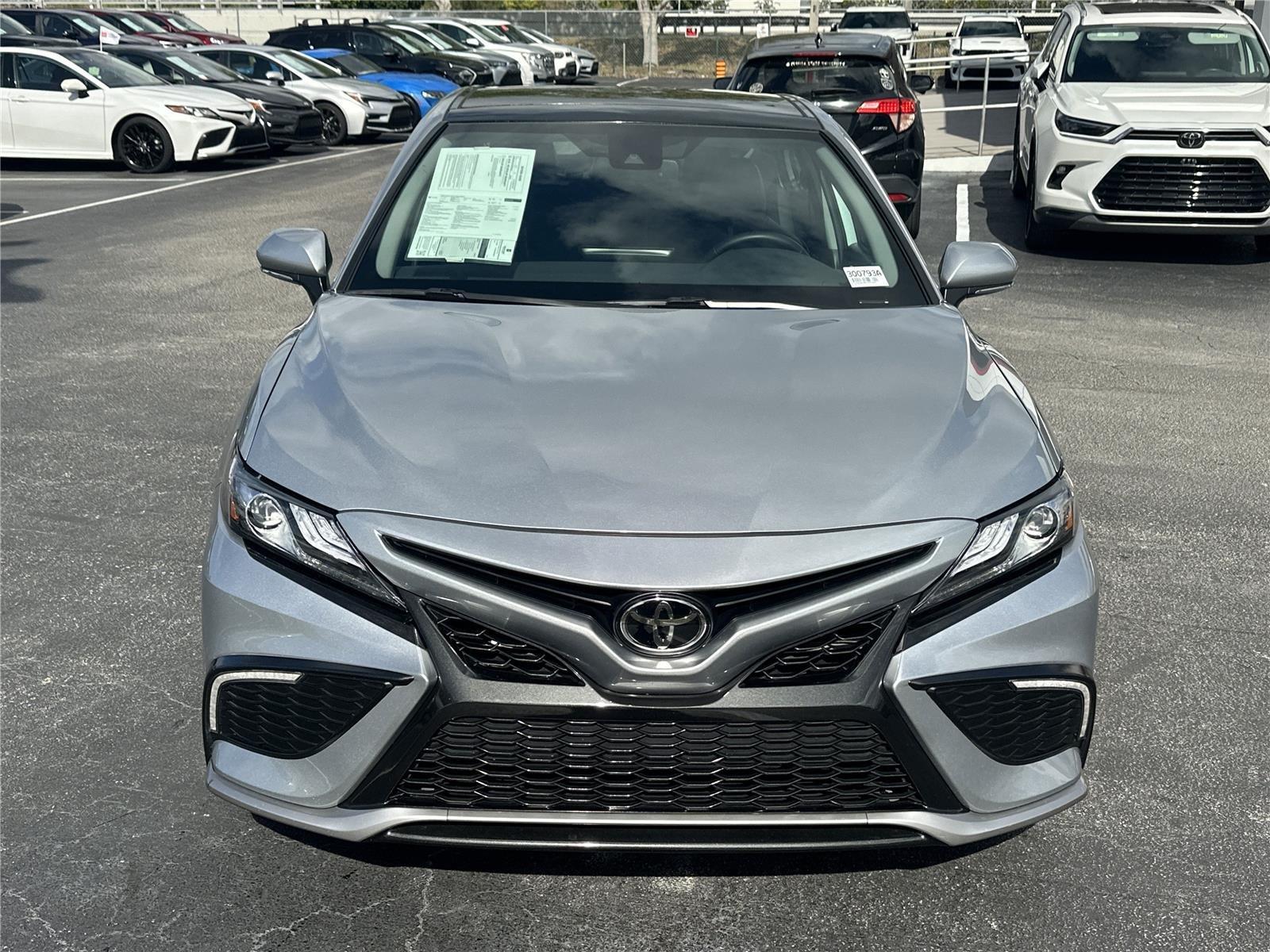 Toyota Camry Xse Front Wheel Drive - Thumbnail 3