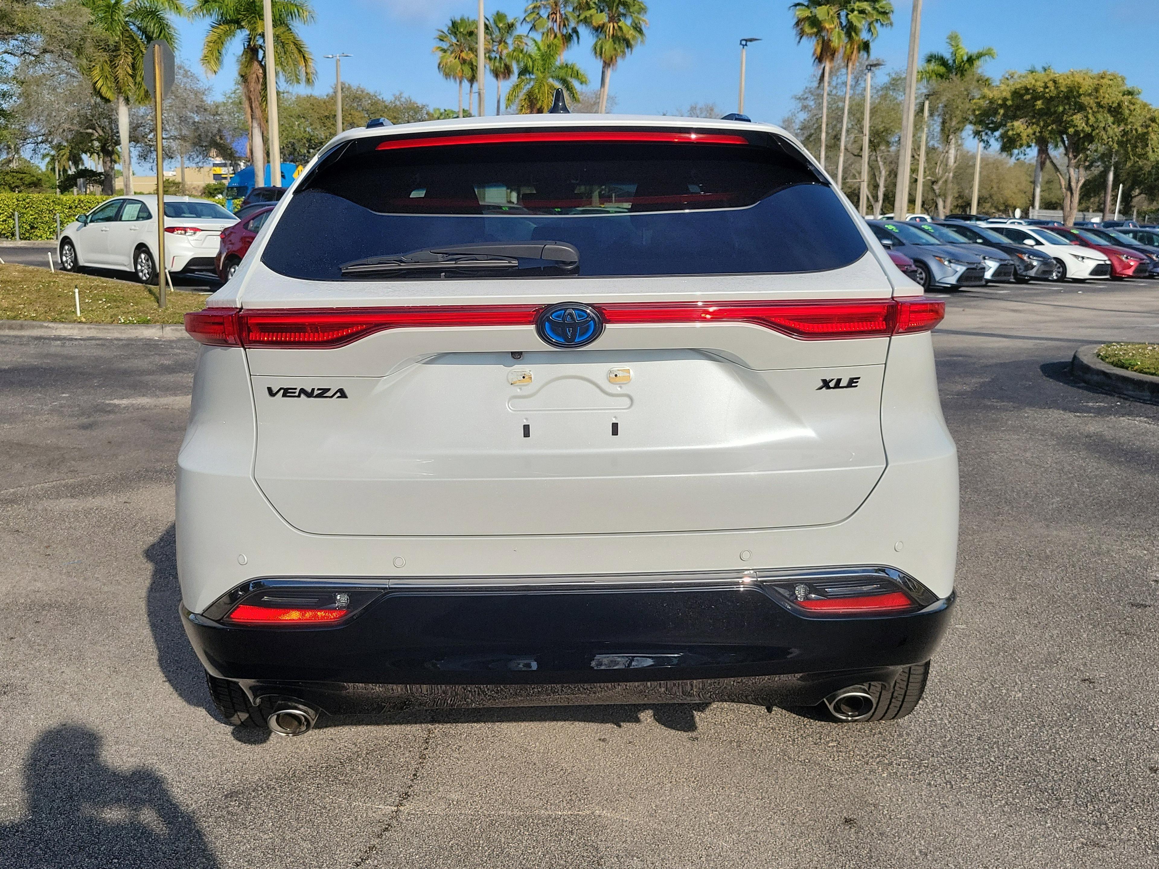 Toyota Venza Nightshade Awd - Thumbnail 6