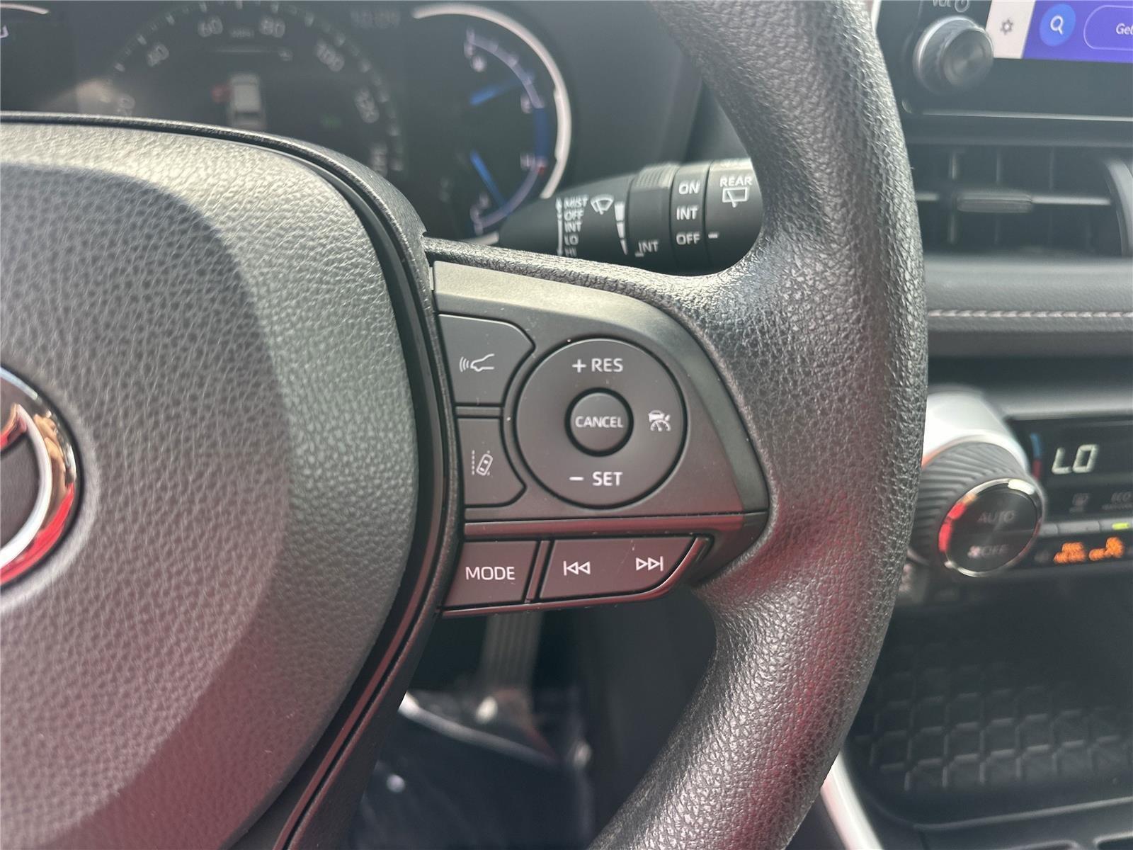 Toyota Rav4 Hybrid Xle All Wheel Drive - Thumbnail 13