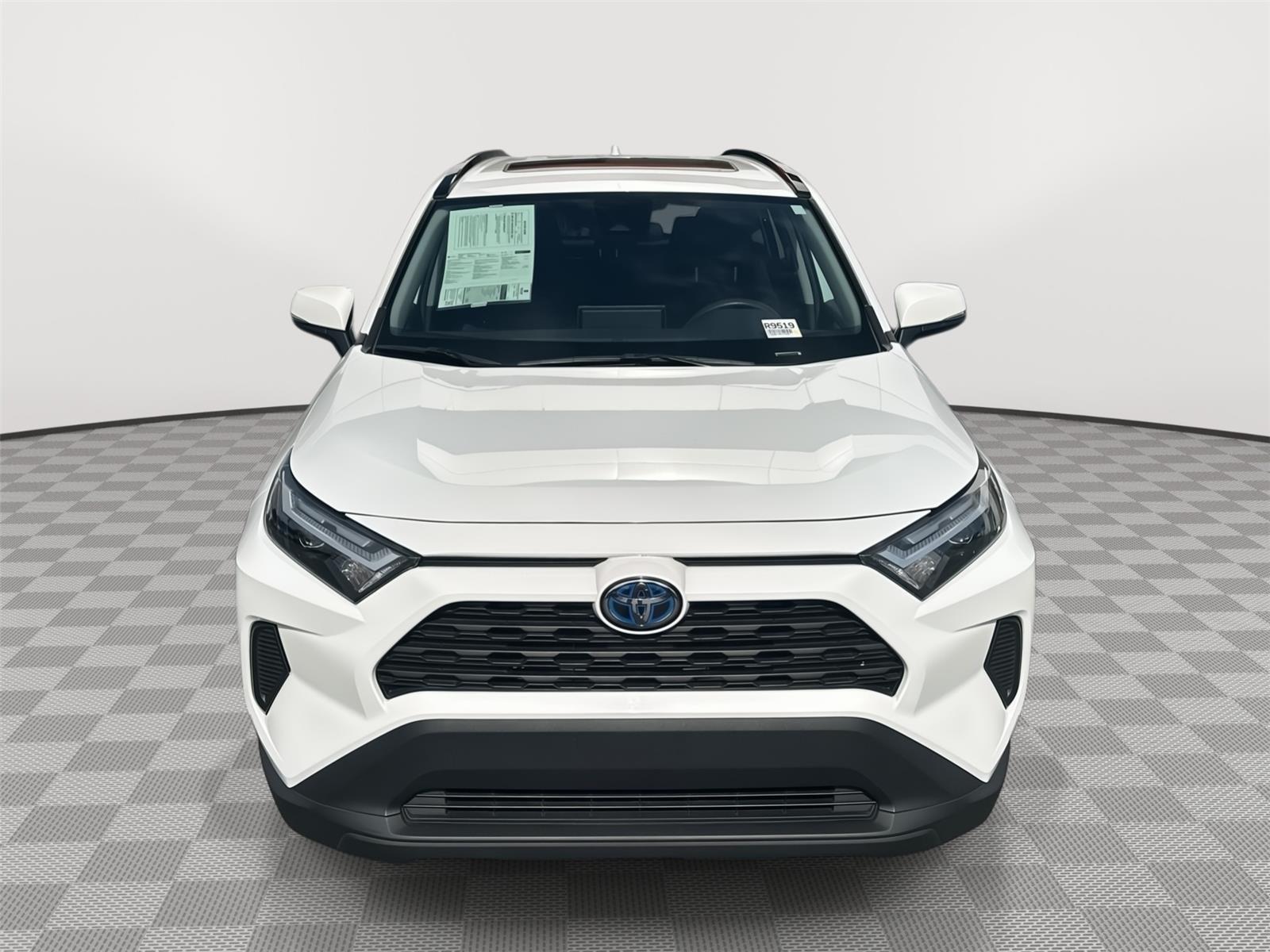 Toyota Rav4 Hybrid Xle All Wheel Drive - Thumbnail 3