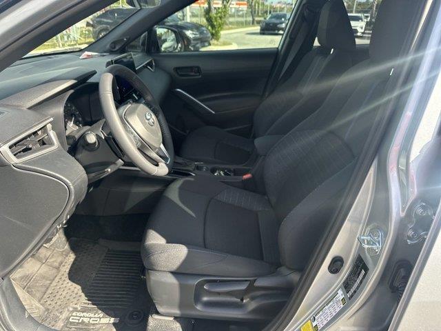 Toyota Corolla Cross Hybrid Se All Wheel Drive - Thumbnail 9