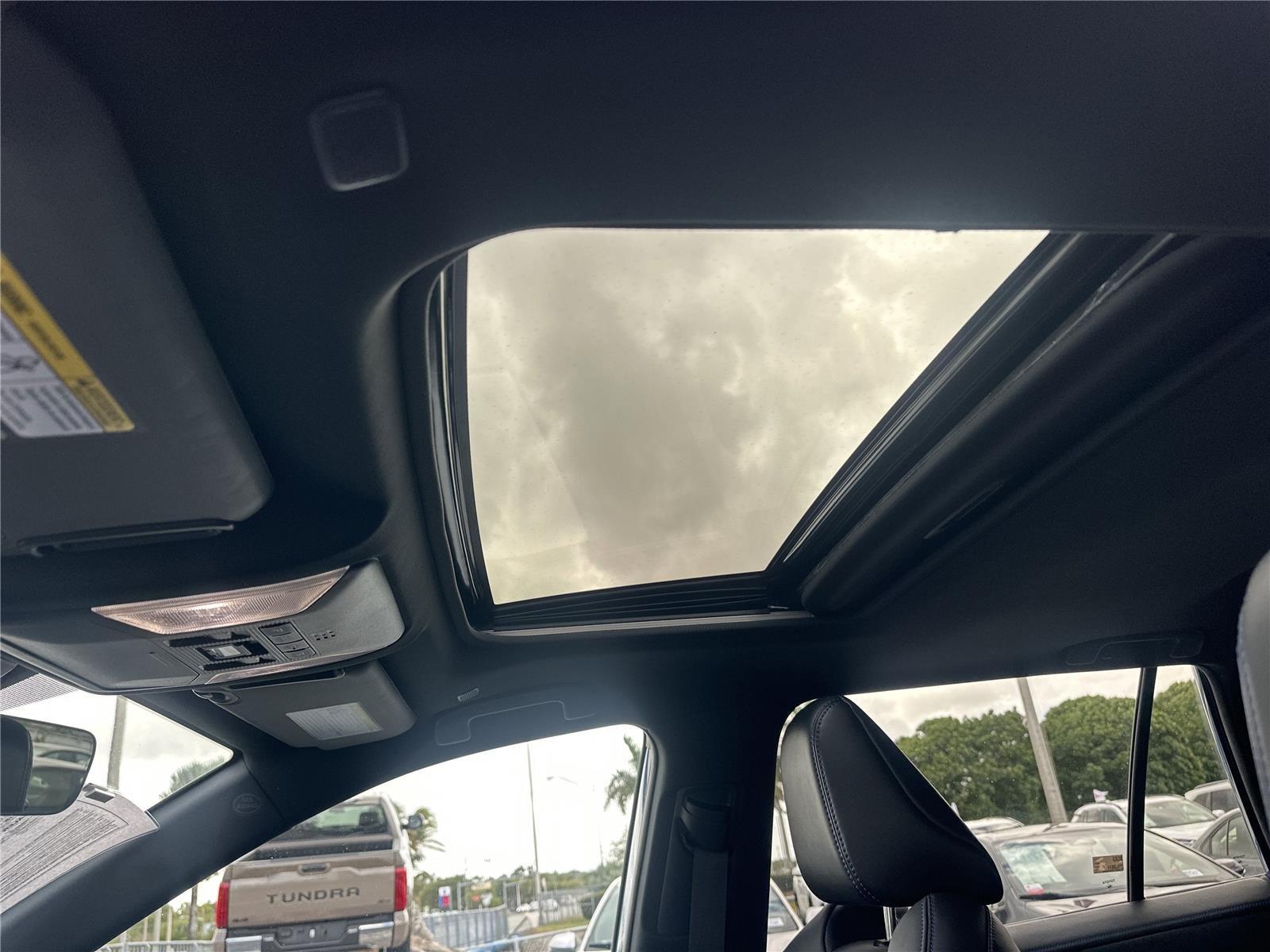 Toyota Rav4 Hybrid Xse All Wheel Drive - Thumbnail 11