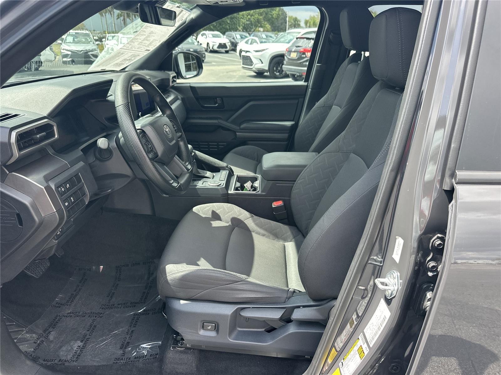 Toyota Tacoma - Thumbnail 9