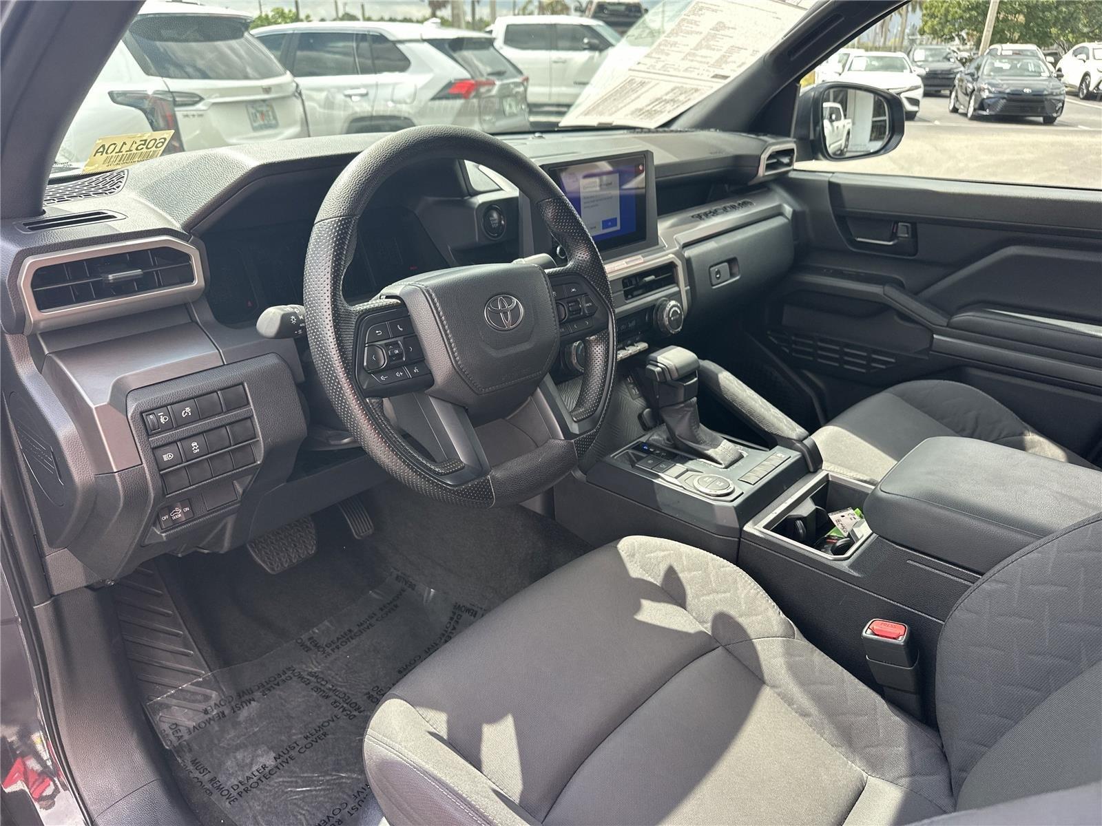 Toyota Tacoma - Thumbnail 10