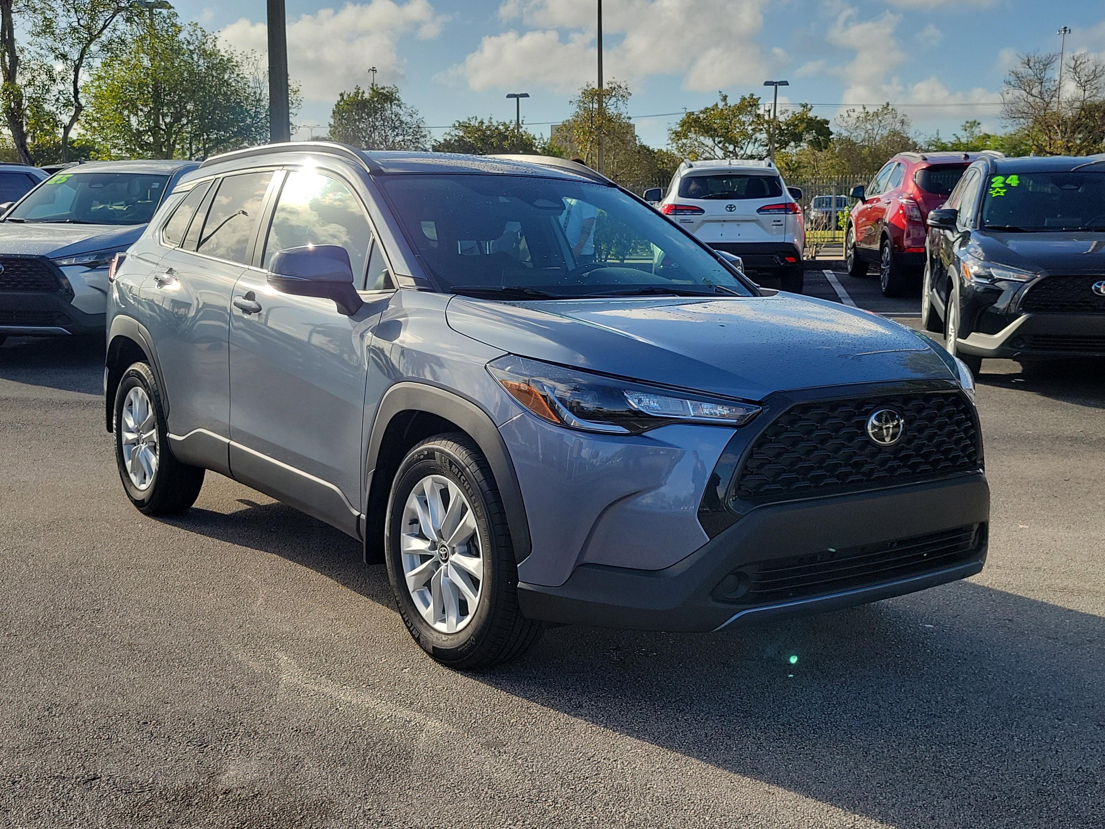 Toyota Corolla Cross Le Awd - Thumbnail 4