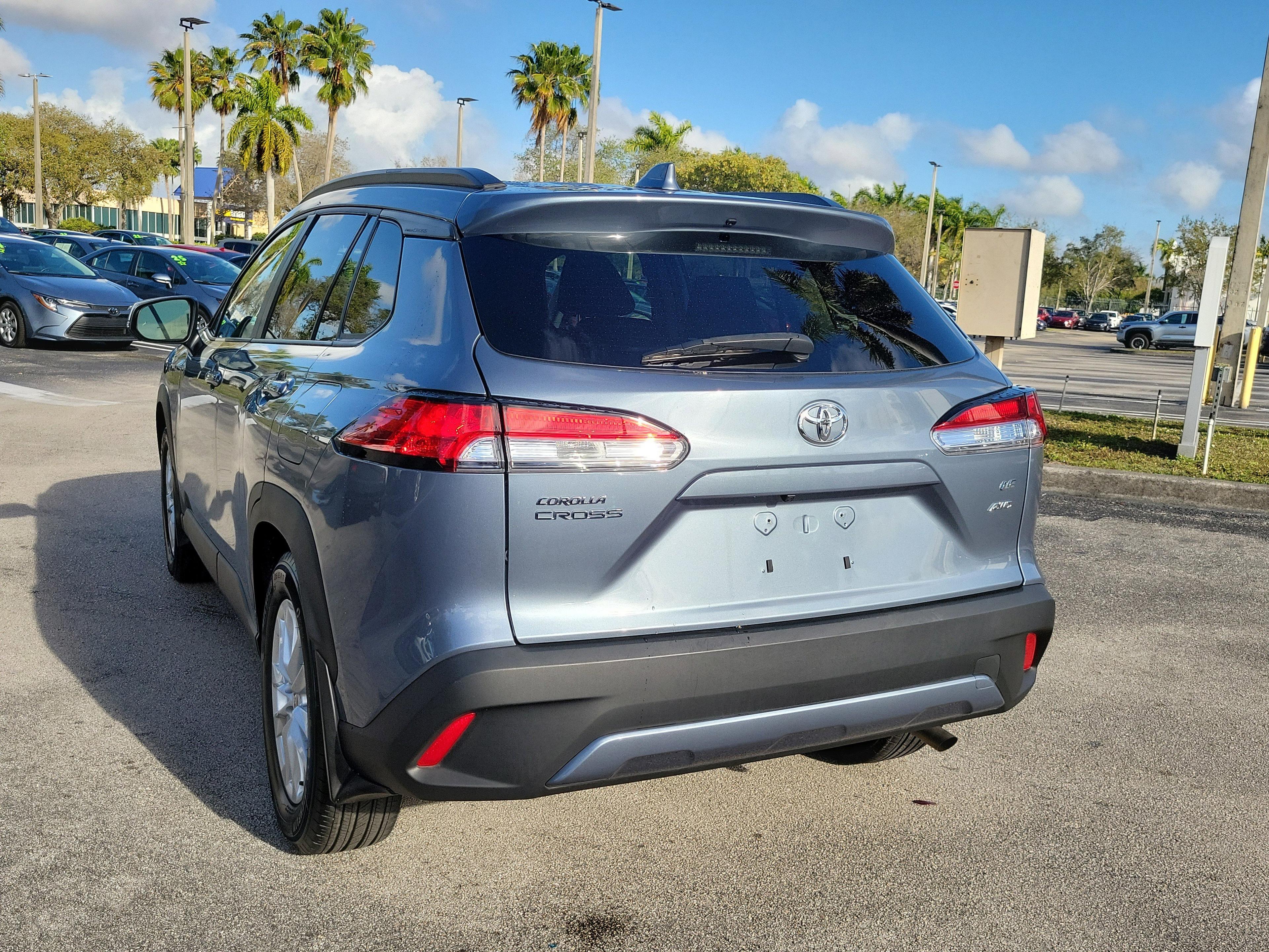 Toyota Corolla Cross Le Awd - Thumbnail 7