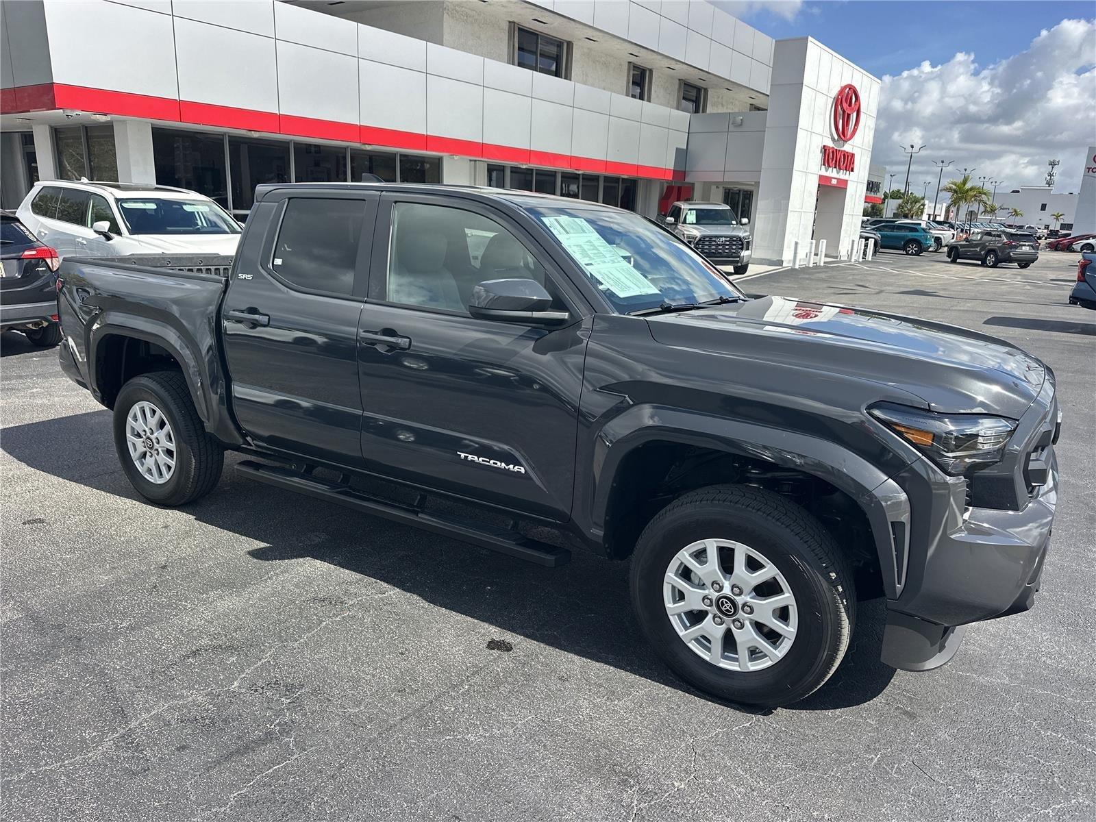 Toyota Tacoma Sr5 Rear Wheel Drive Double Cab - Thumbnail 4