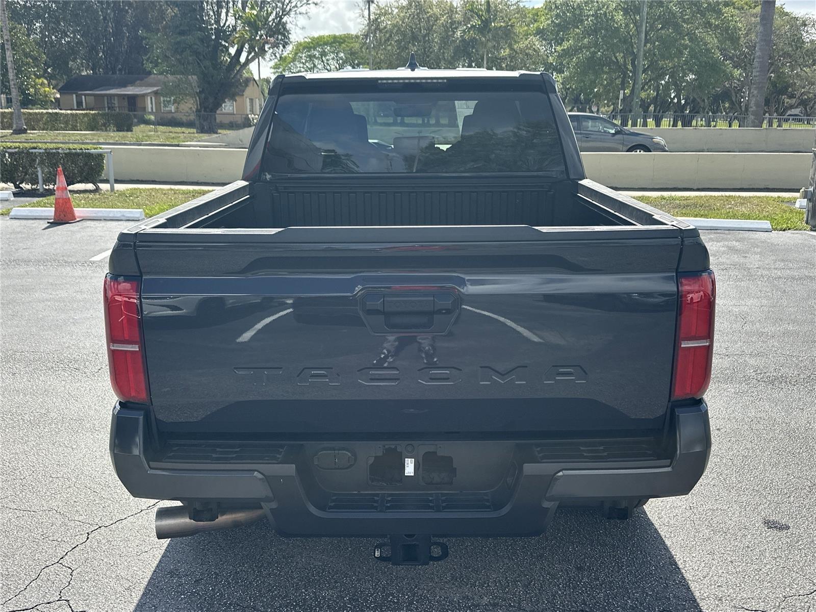 Toyota Tacoma Sr5 Rear Wheel Drive Double Cab - Thumbnail 7