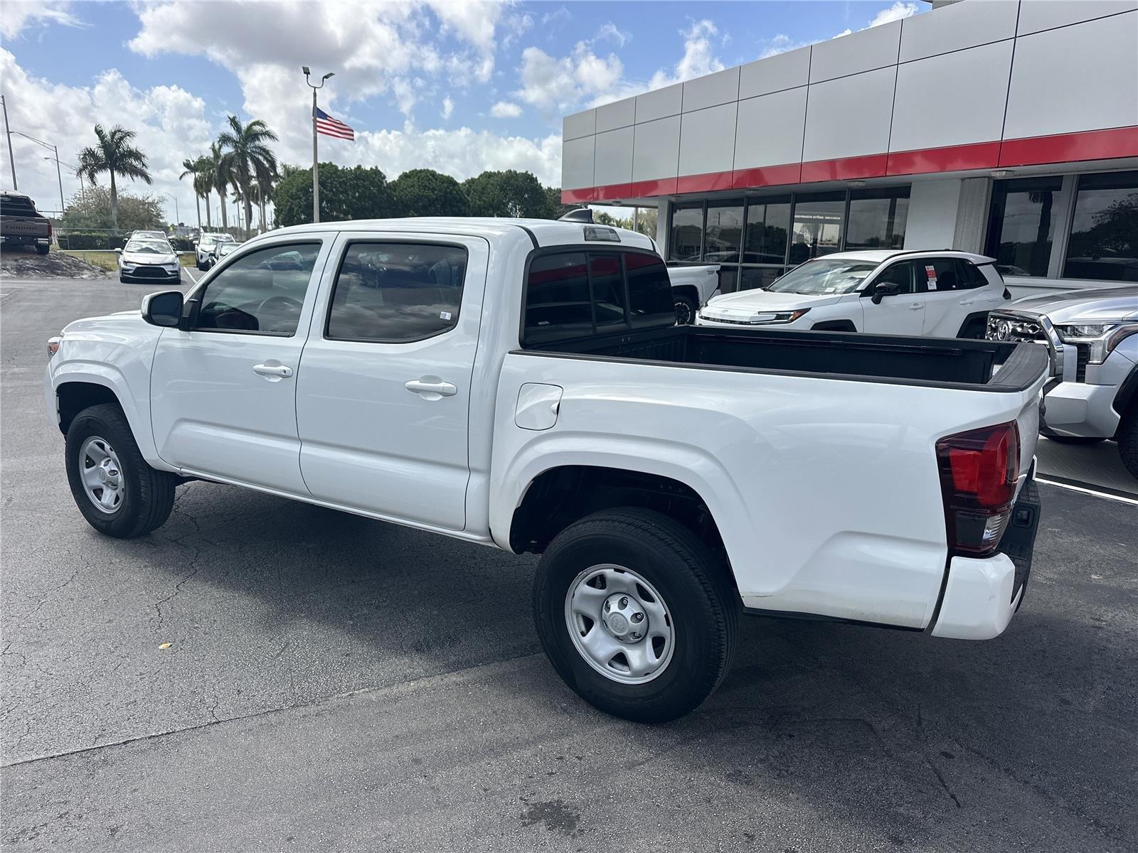 Toyota Tacoma Sr V6 Four Wheel Drive Double Cab - Thumbnail 8