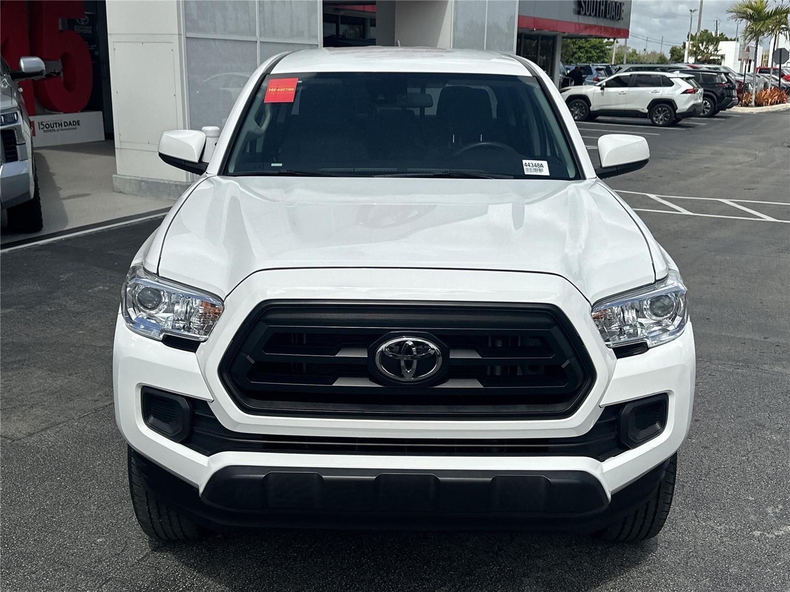 Toyota Tacoma Sr V6 Four Wheel Drive Double Cab - Thumbnail 3