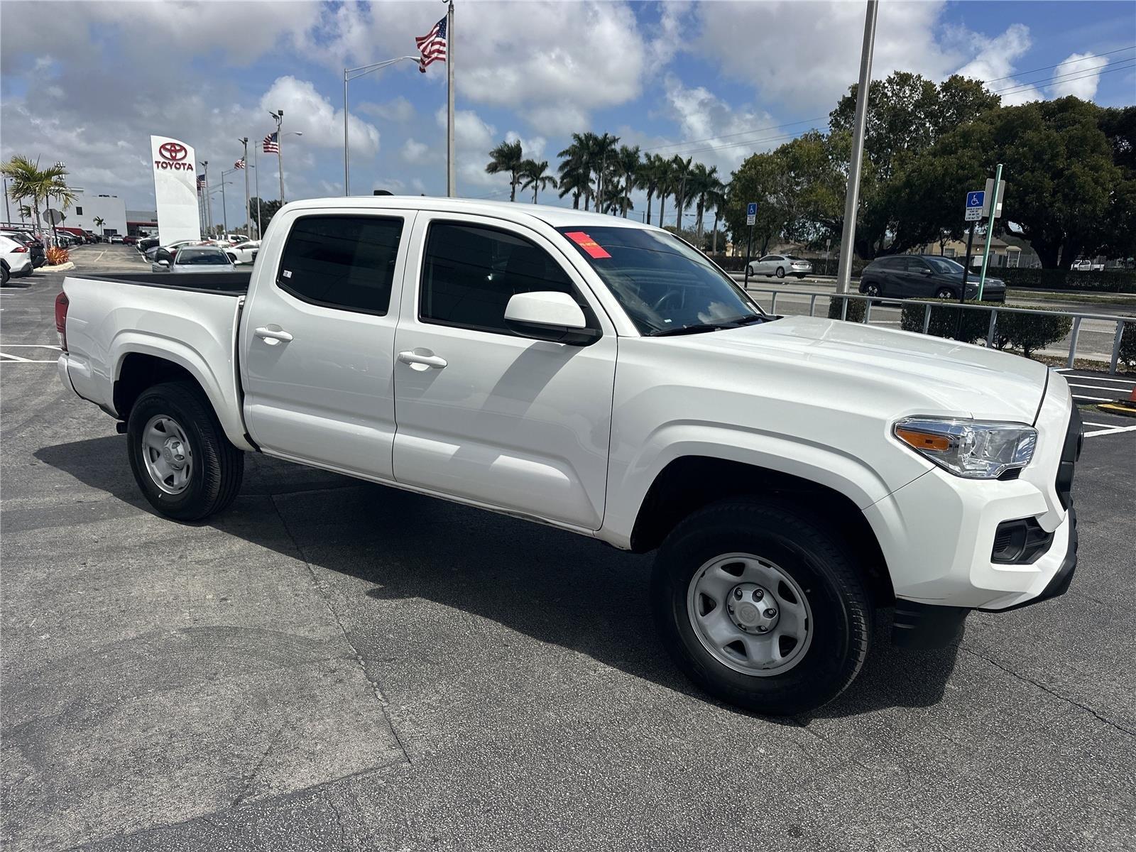 Toyota Tacoma Sr V6 Four Wheel Drive Double Cab - Thumbnail 4