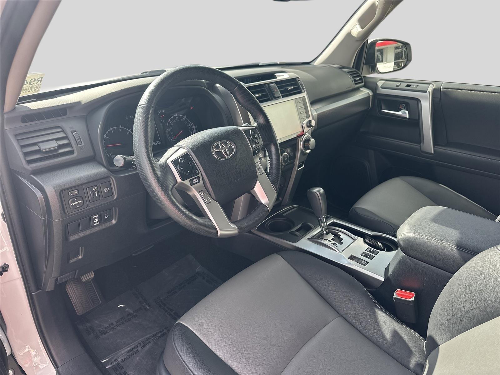 Toyota 4Runner Sr5 Premium Rear Wheel Drive - Thumbnail 10