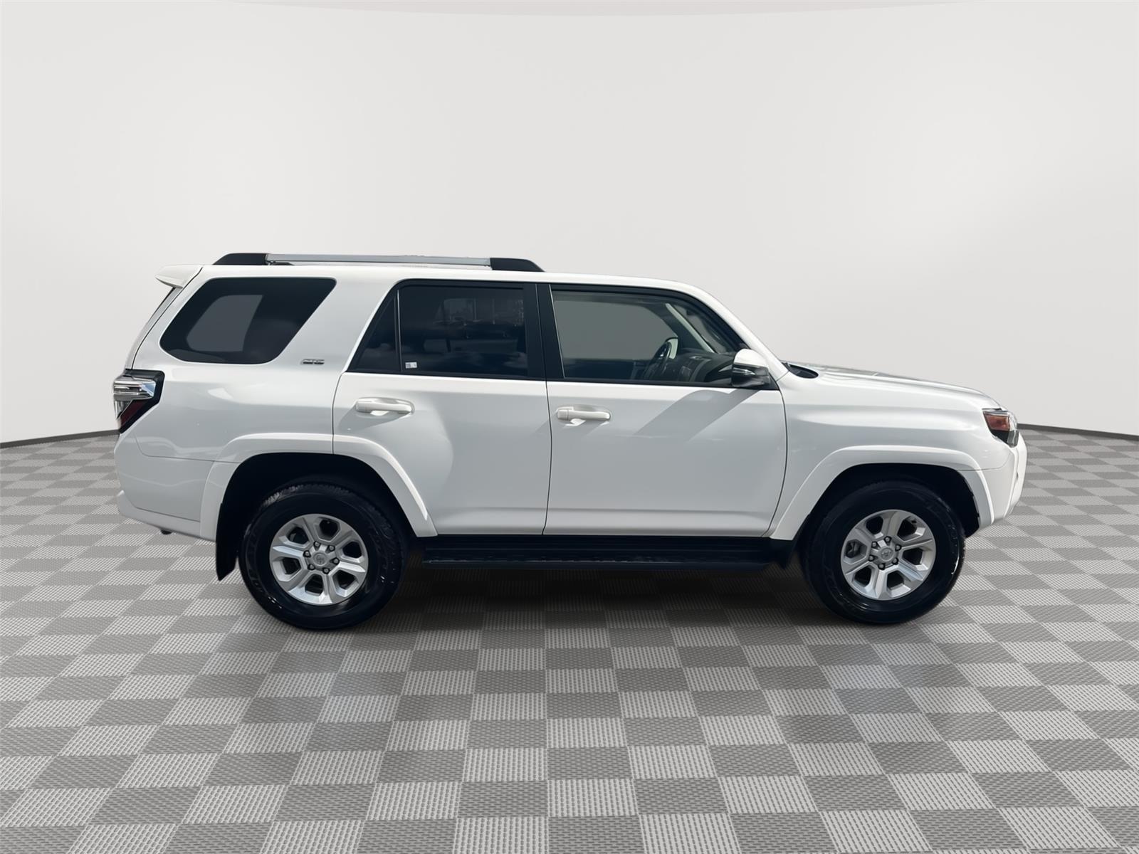 Toyota 4Runner Sr5 Premium Rear Wheel Drive - Thumbnail 5