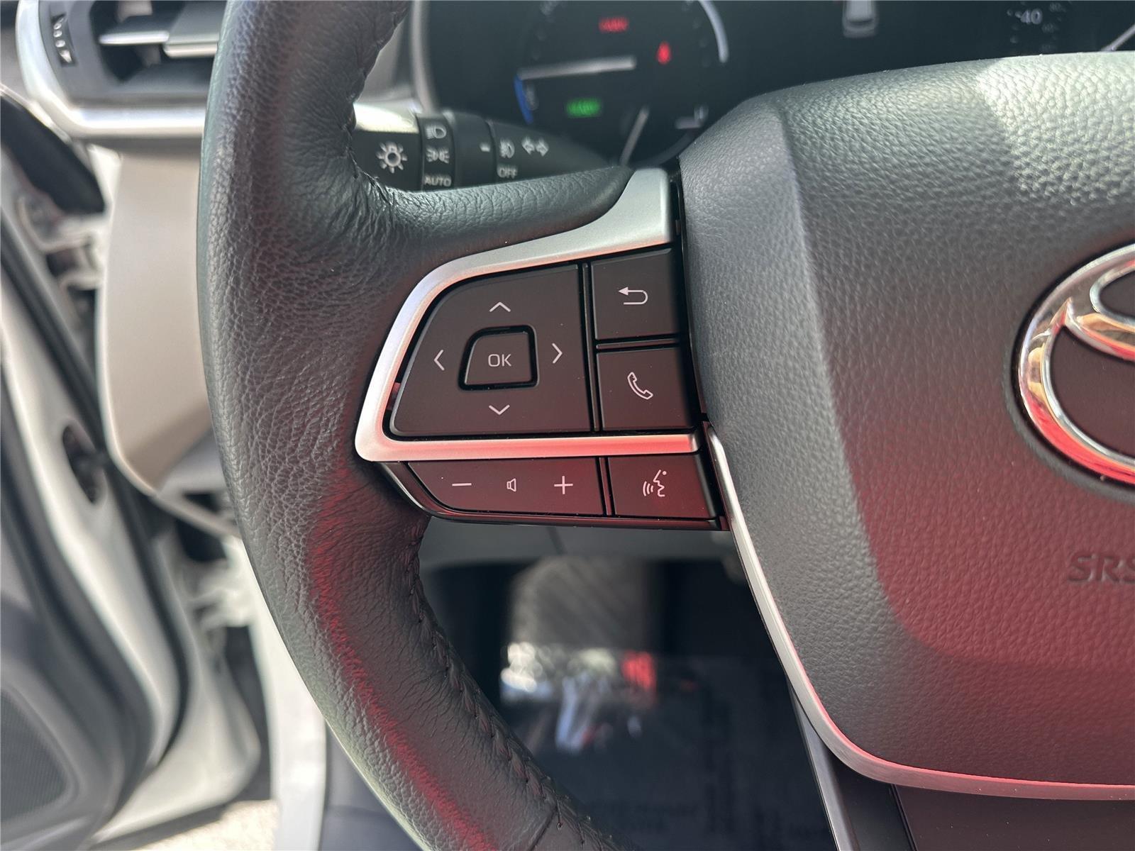 Toyota Sienna Xle Frontwheeldrive - Thumbnail 12