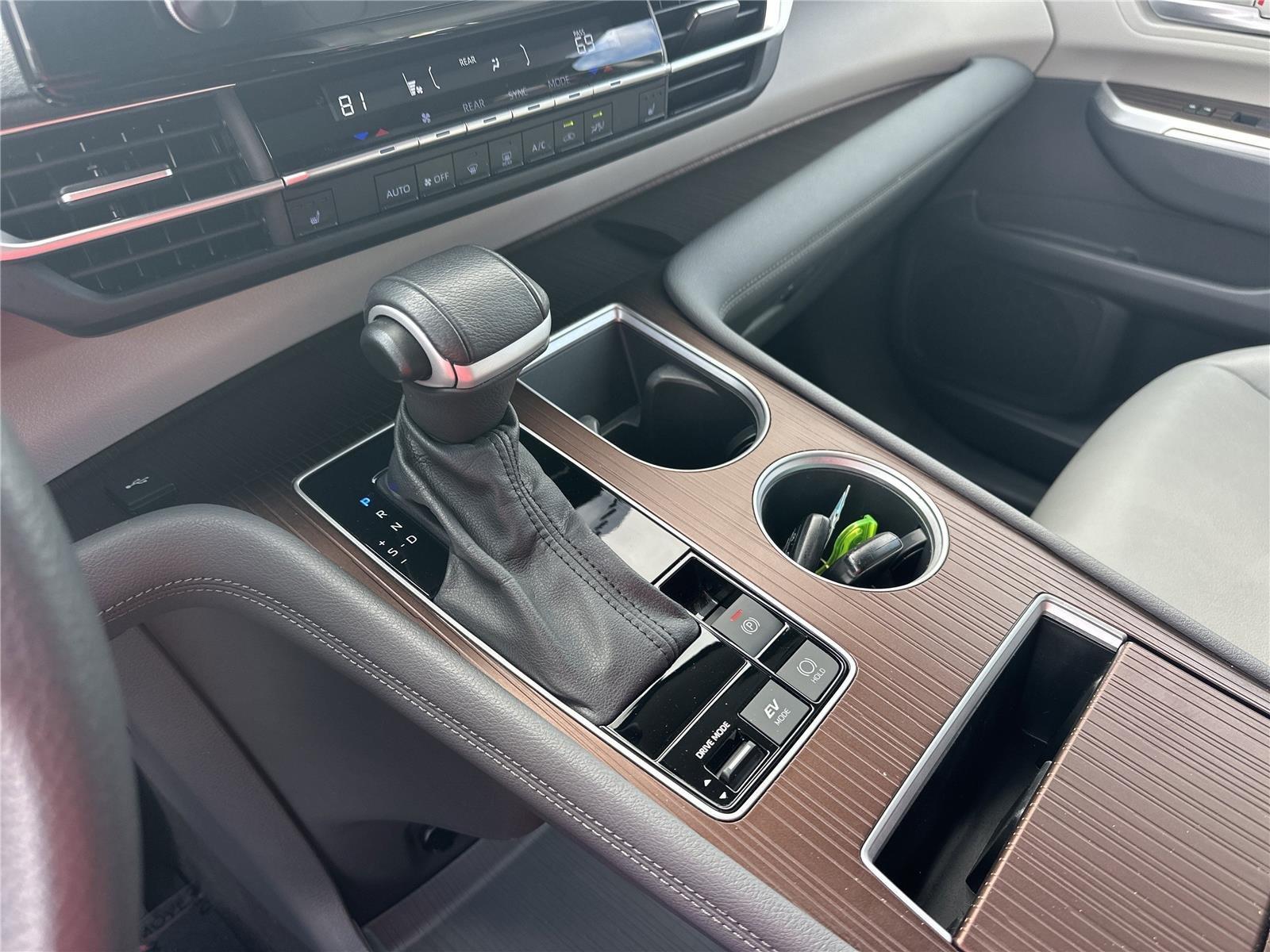 Toyota Sienna Xle Frontwheeldrive - Thumbnail 19