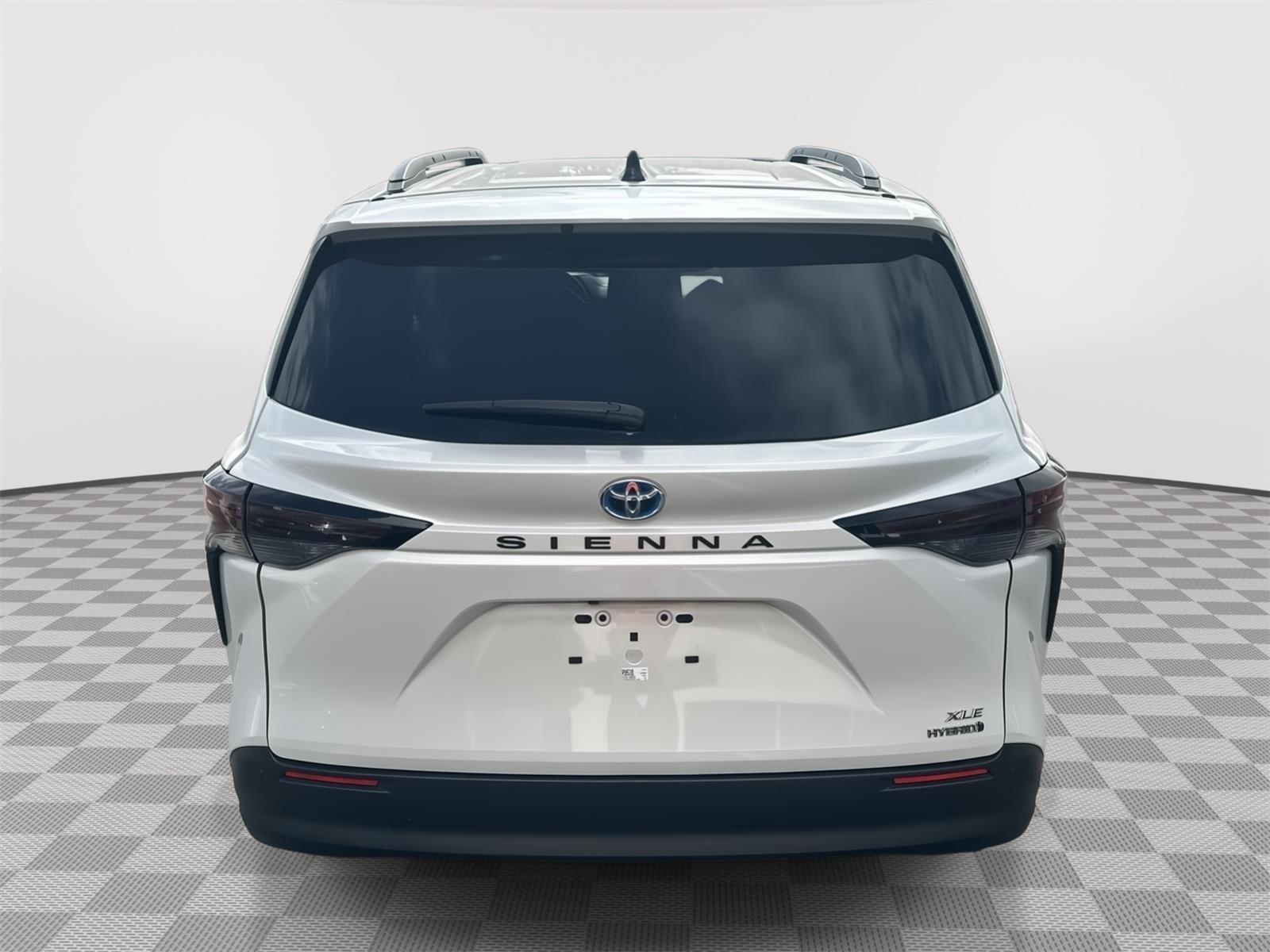 Toyota Sienna Xle Frontwheeldrive - Thumbnail 7