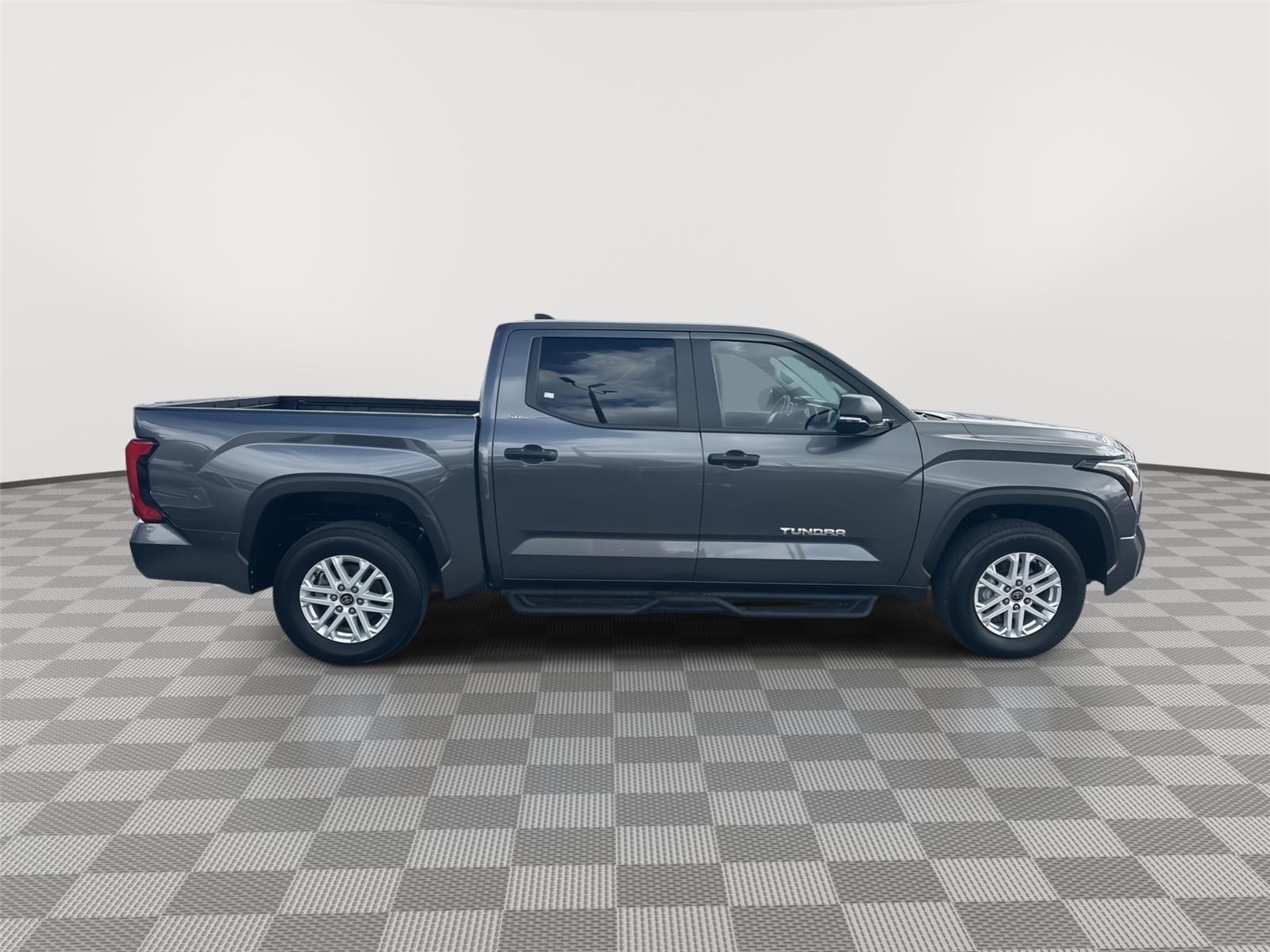 Toyota Tundra Sr5 Rear Wheel Drive Crewmax - Thumbnail 5