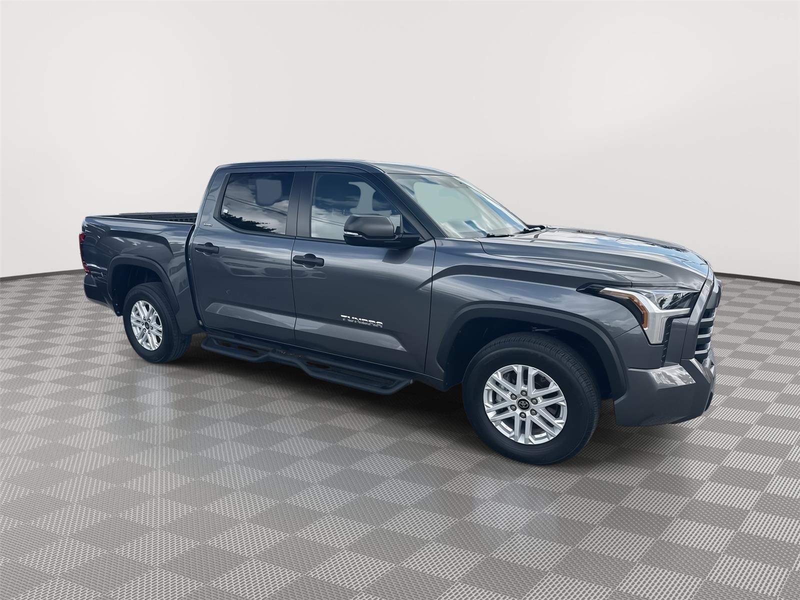 Toyota Tundra Sr5 Rear Wheel Drive Crewmax - Thumbnail 4