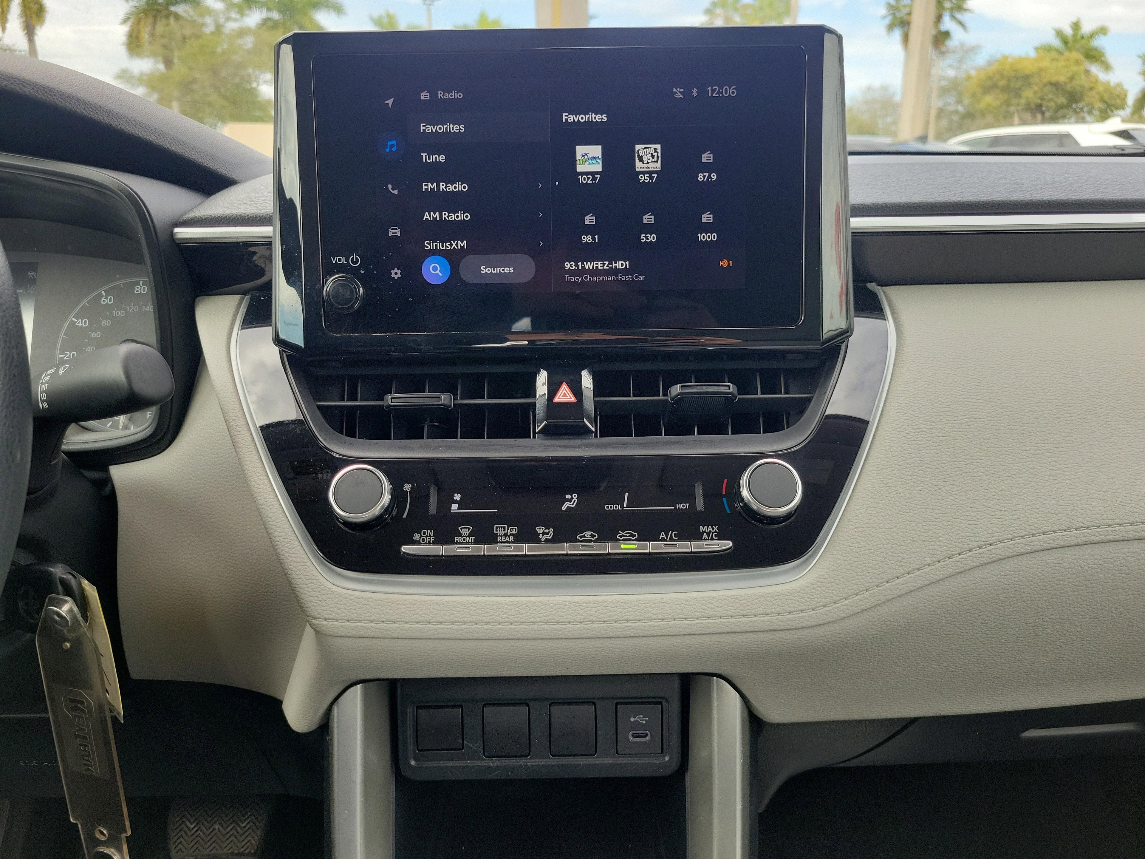 Toyota Corolla Cross L Fwd - Thumbnail 20