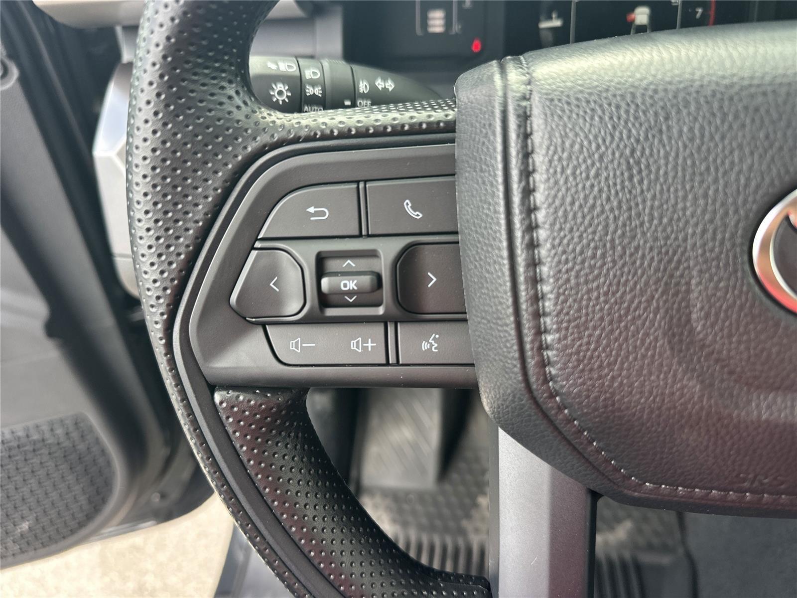 Toyota Tacoma Sr5 Double Cab Rear-Wheel Drive - Thumbnail 10