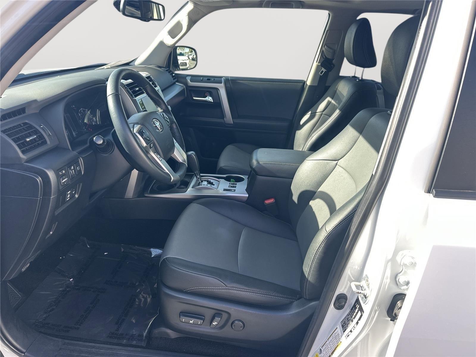 Toyota 4Runner Sr5 Premium Rear Wheel Drive - Thumbnail 9