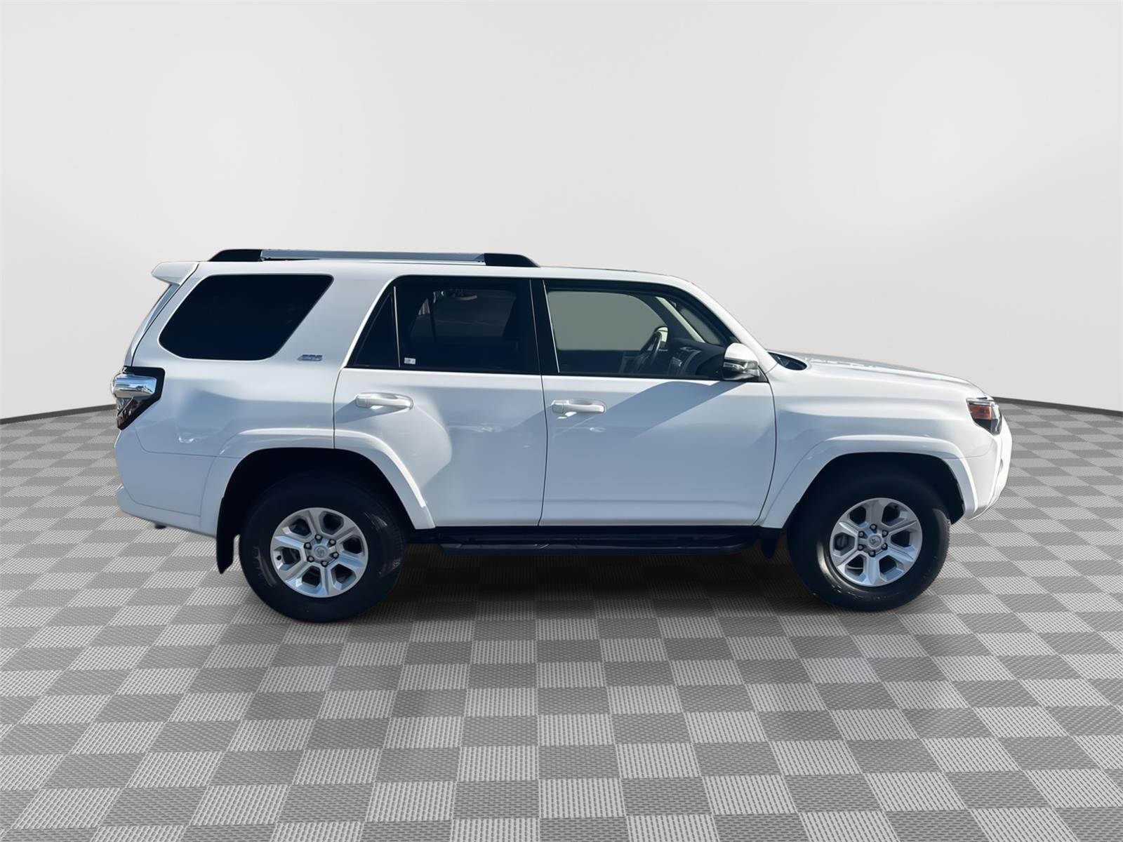 Toyota 4Runner Sr5 Premium Rear Wheel Drive - Thumbnail 5