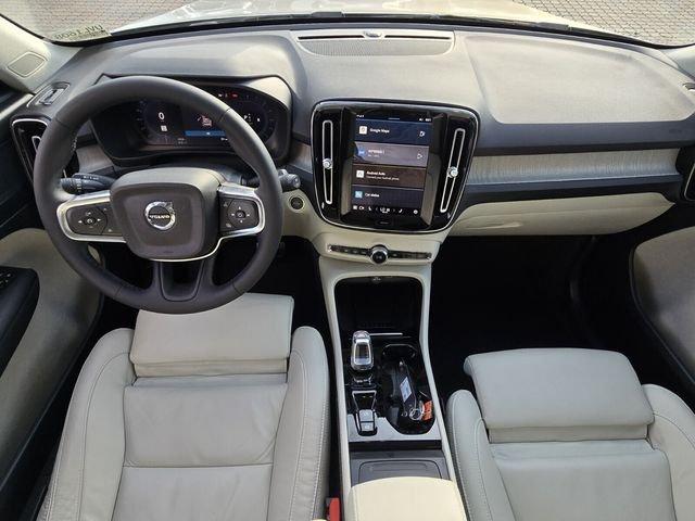 Volvo Xc40 B5 Plus Dark Theme With Navigation & Awd - Thumbnail 18