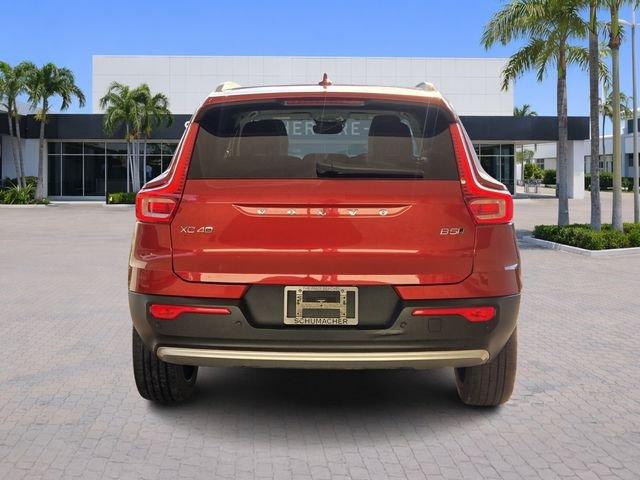 Volvo Xc40 B5 Plus Bright Theme With Navigation & Awd - Thumbnail 7