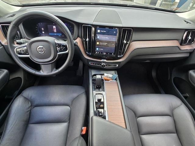 Volvo Xc60 B5 Plus Dark Theme Awd - Thumbnail 19