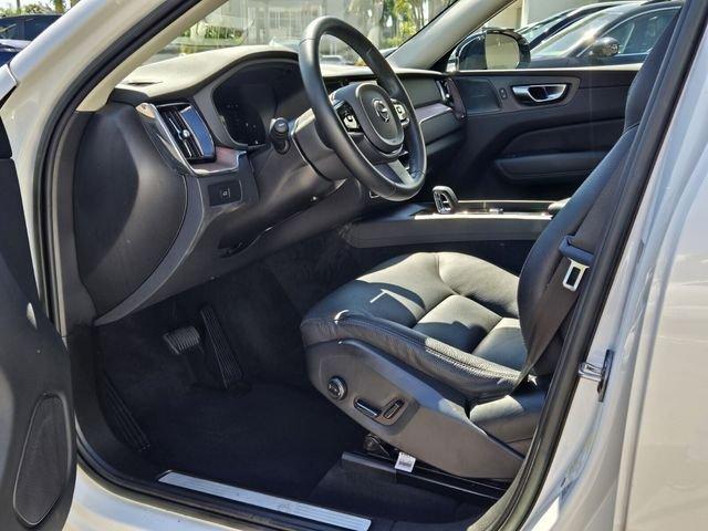 Volvo Xc60 B5 Plus Dark Theme Awd - Thumbnail 13