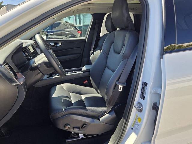 Volvo Xc60 B5 Plus Dark Theme Awd - Thumbnail 12