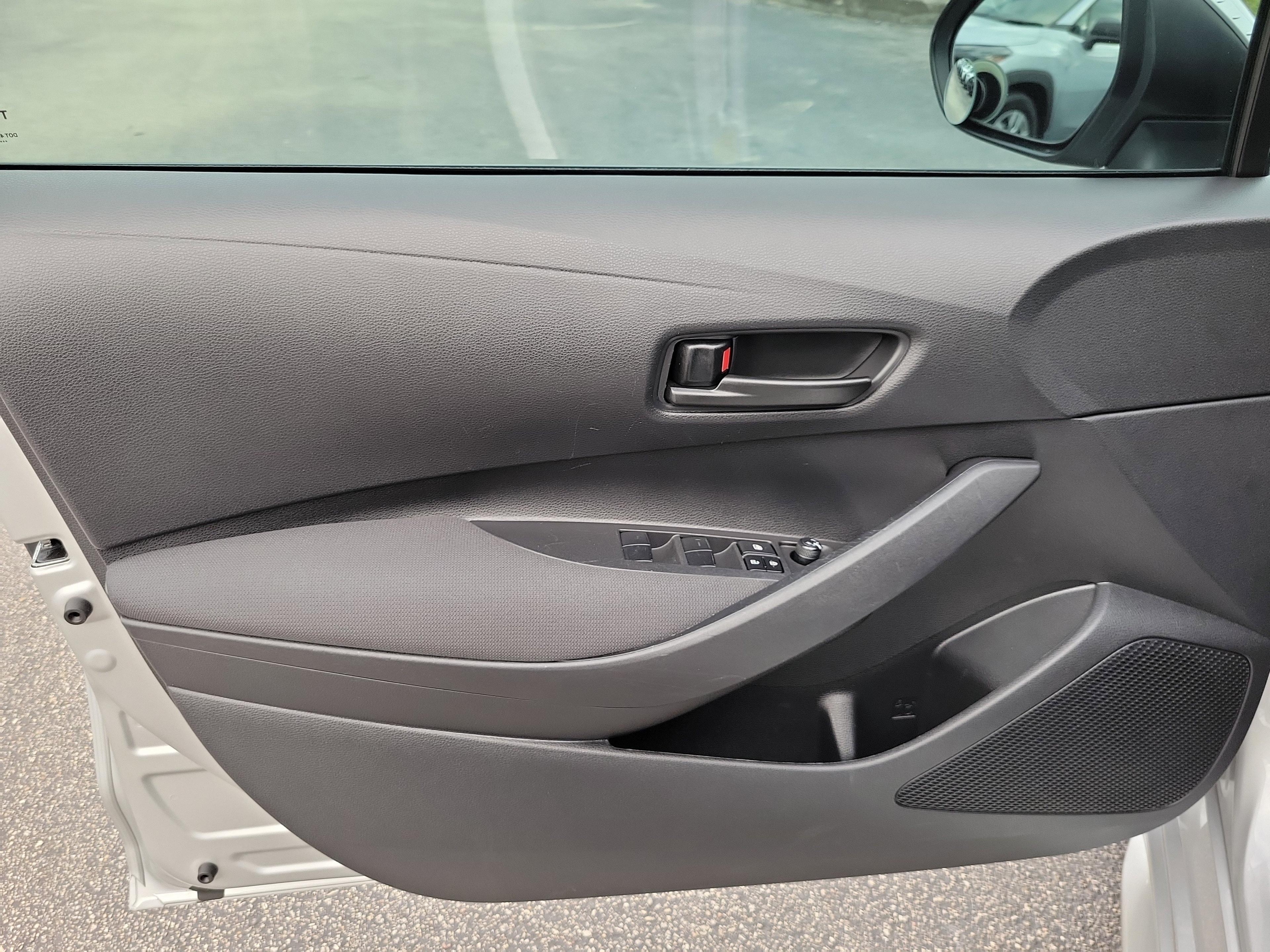 Toyota Corolla Le Fwd - Thumbnail 14