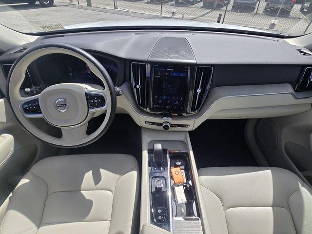 Volvo Xc60 B5 Plus Bright Theme Awd - Thumbnail 18