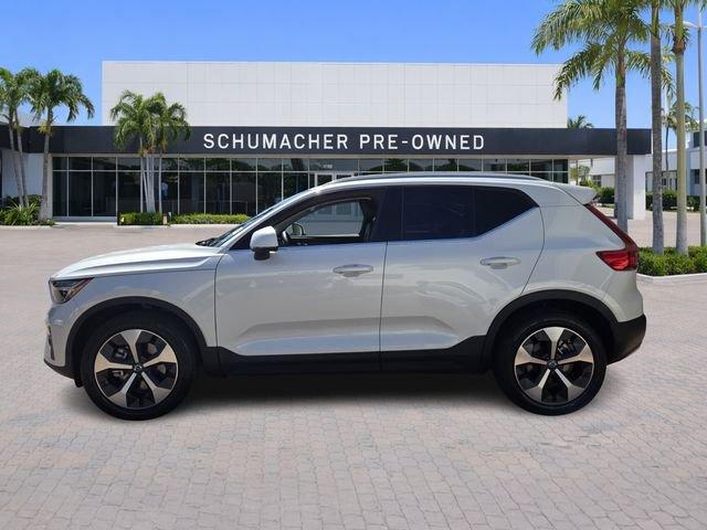 Volvo Xc40 B4 Plus Bright Theme With Navigation - Thumbnail 5