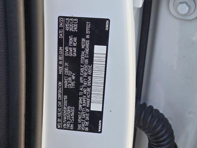 Volvo Xc40 B4 Plus Bright Theme With Navigation - Thumbnail 18