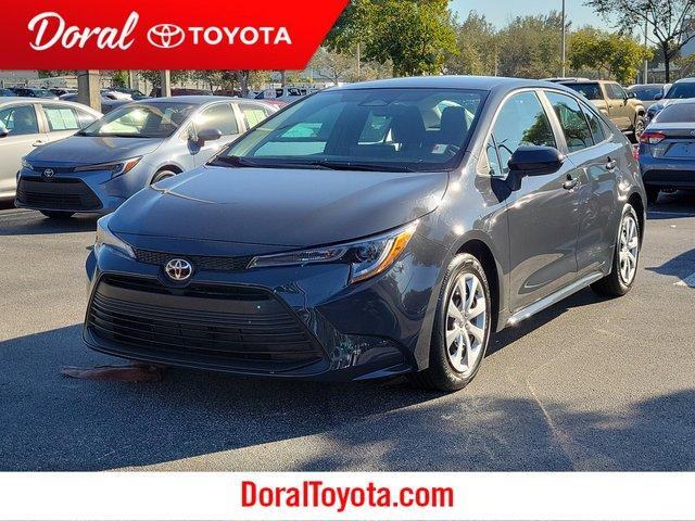Toyota Corolla Le Fwd - View 1