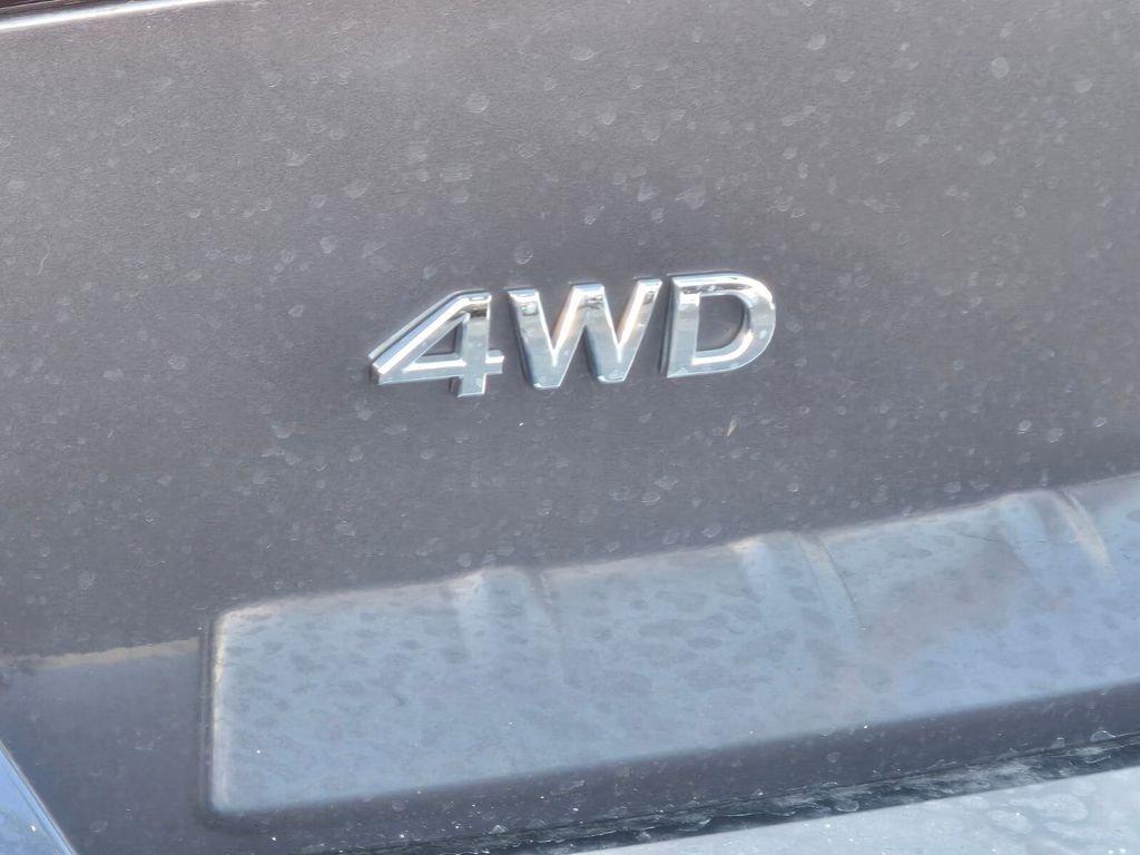 Infiniti Qx80 Premium Select With Navigation & 4Wd - Thumbnail 12