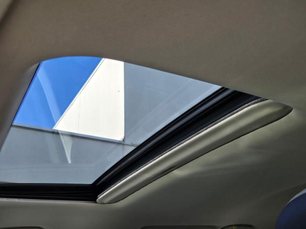 Infiniti Qx80 Luxe With Navigation - Thumbnail 18