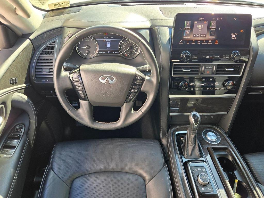 Infiniti Qx80 Luxe With Navigation - Thumbnail 17