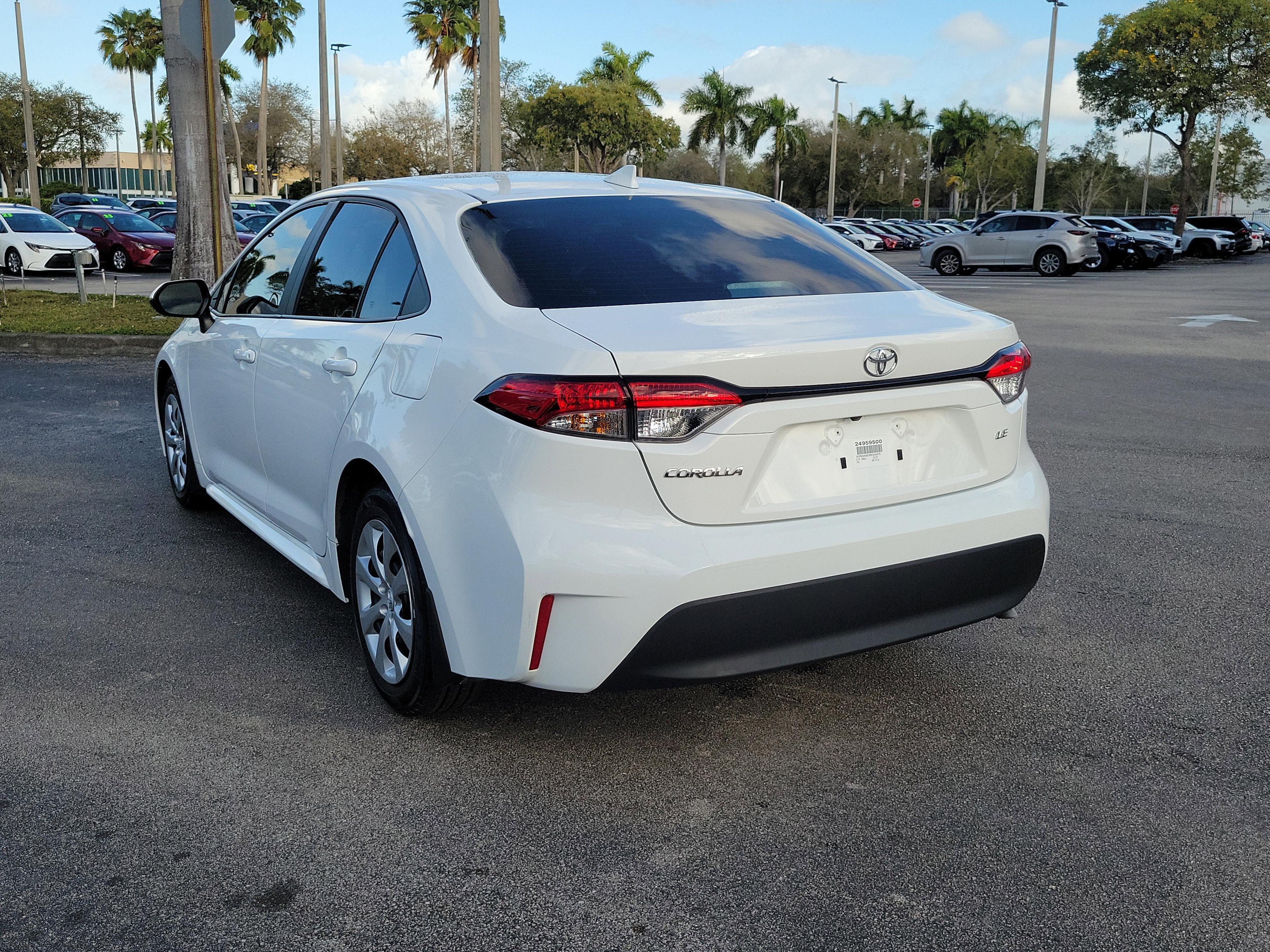 Toyota Corolla Le Fwd - Thumbnail 8