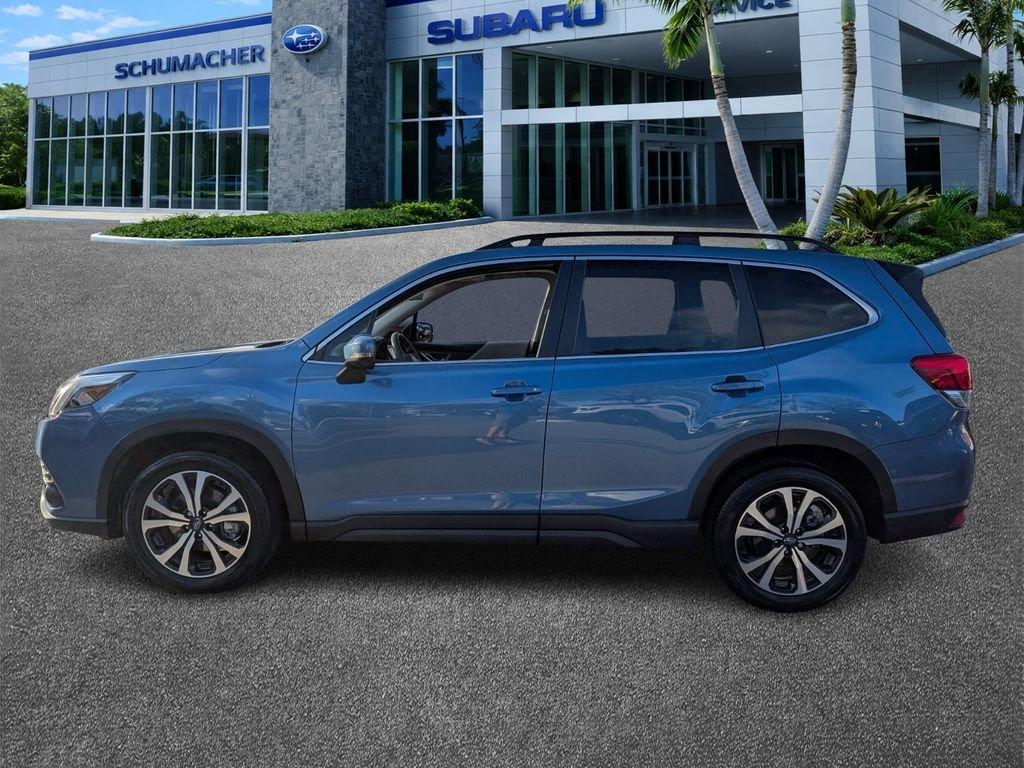 Subaru Forester Limited With Navigation & Awd - Thumbnail 5