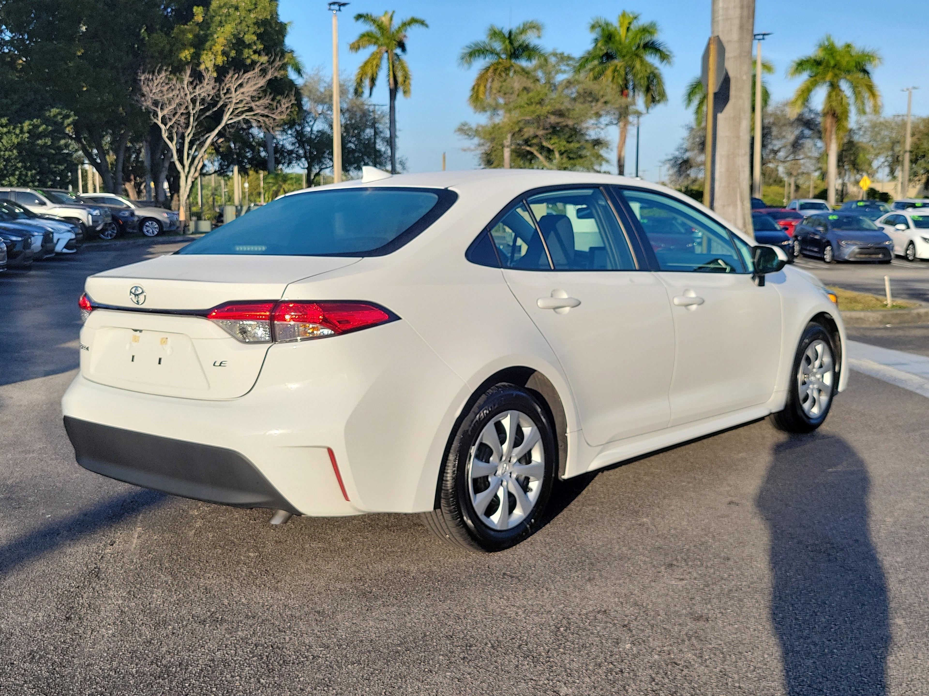 Toyota Corolla Le Fwd - Thumbnail 6