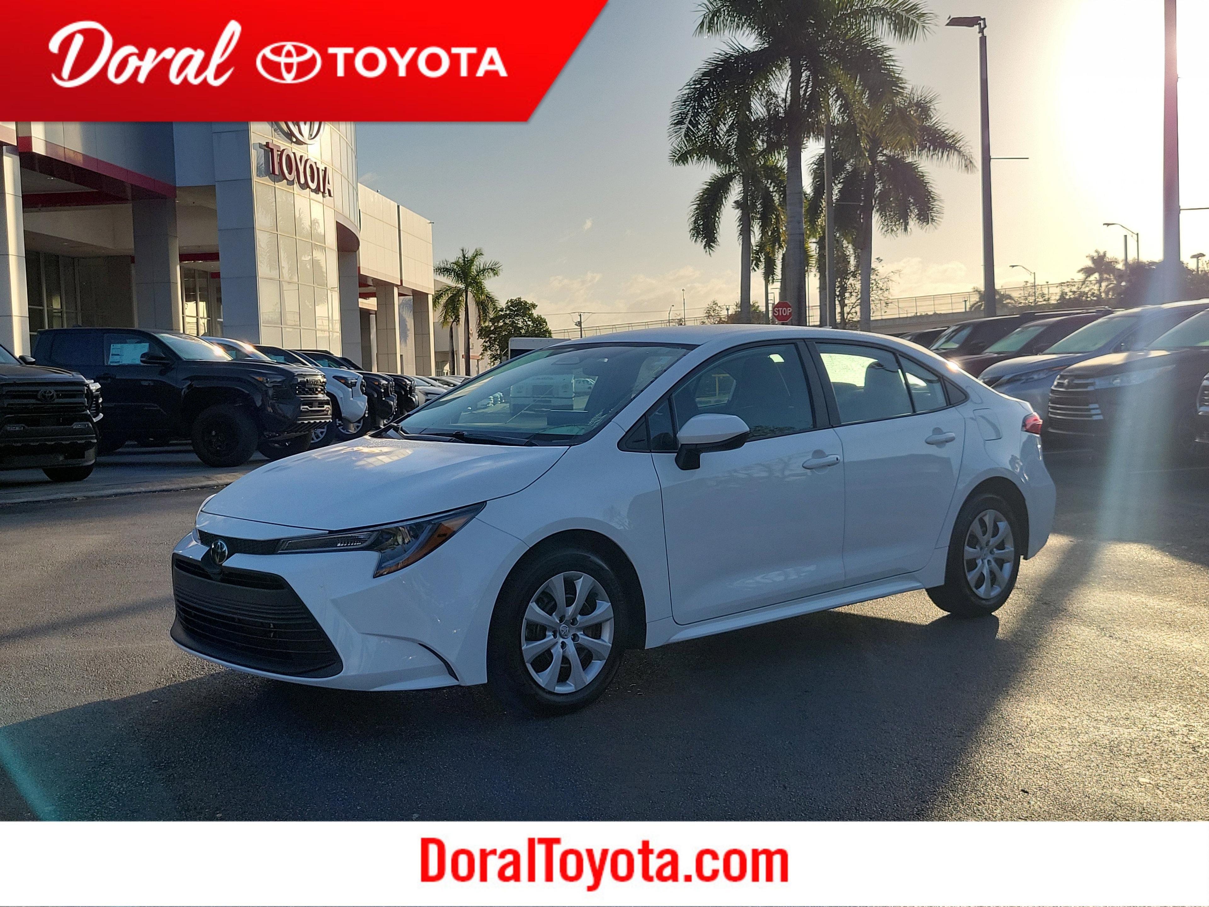 Toyota Corolla Le Fwd - Thumbnail 2