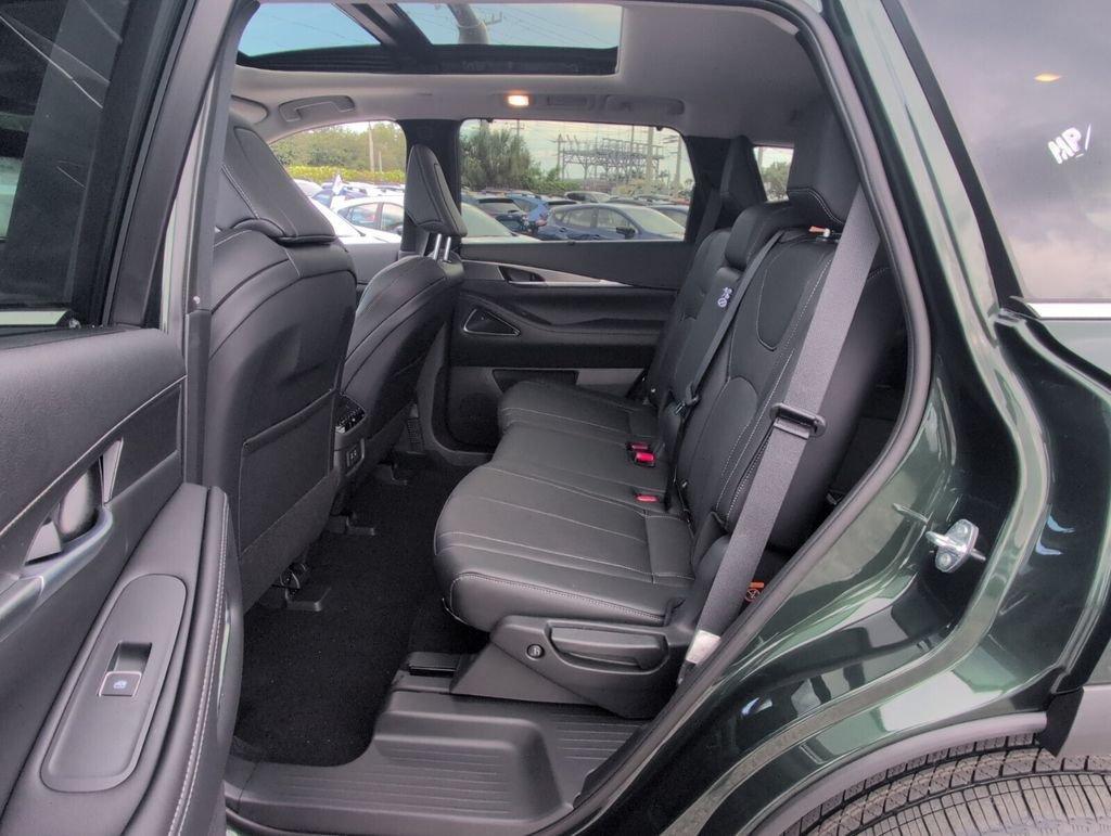 Infiniti Qx60 Luxe With Navigation - Thumbnail 8