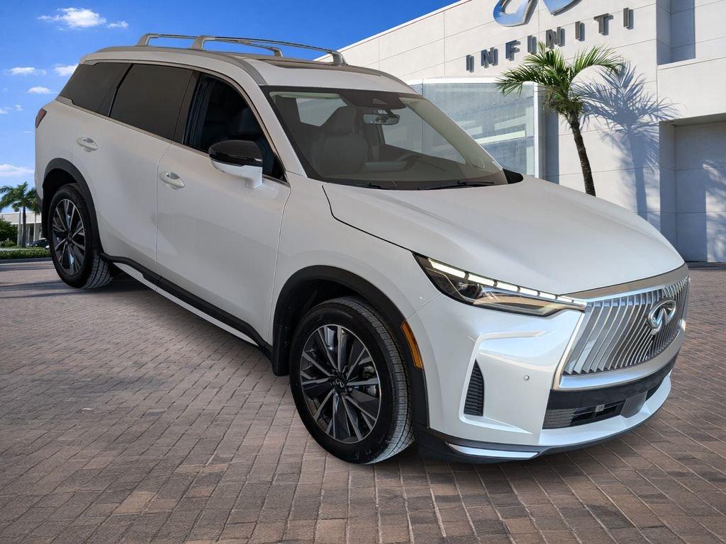 Infiniti Qx60 Luxe With Navigation - Thumbnail 3