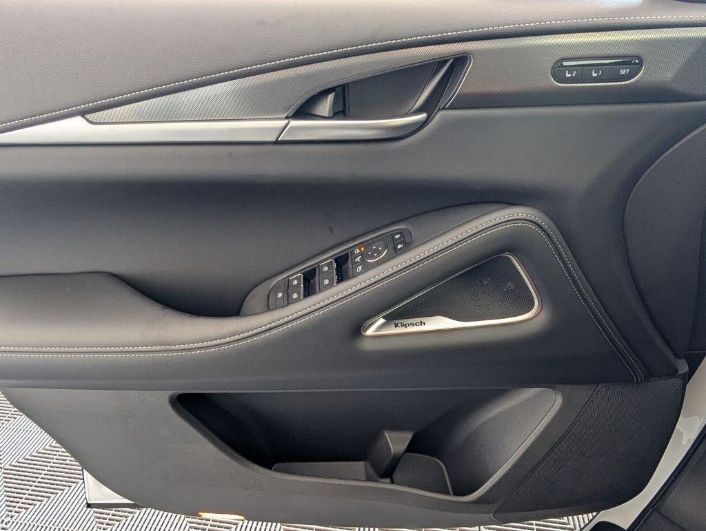 Infiniti Qx60 Luxe With Navigation - Thumbnail 16