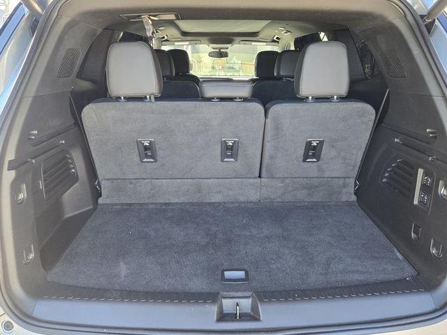 Buick Enclave Avenir With Navigation - Thumbnail 11