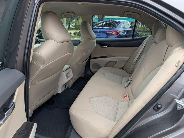 Toyota Camry Le Fwd 4D Sedan - Thumbnail 12